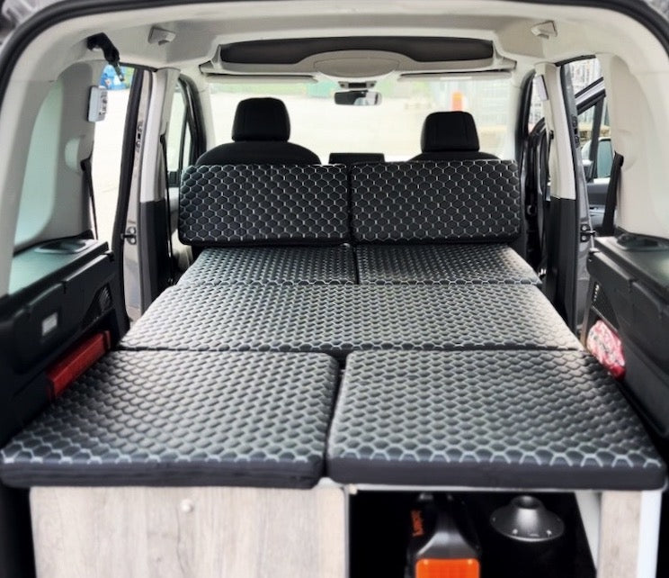 Volkswagen Caddy Maxi Life 2004-2020 Outback Campers Camperbox Navigator Kit XL Deluxe