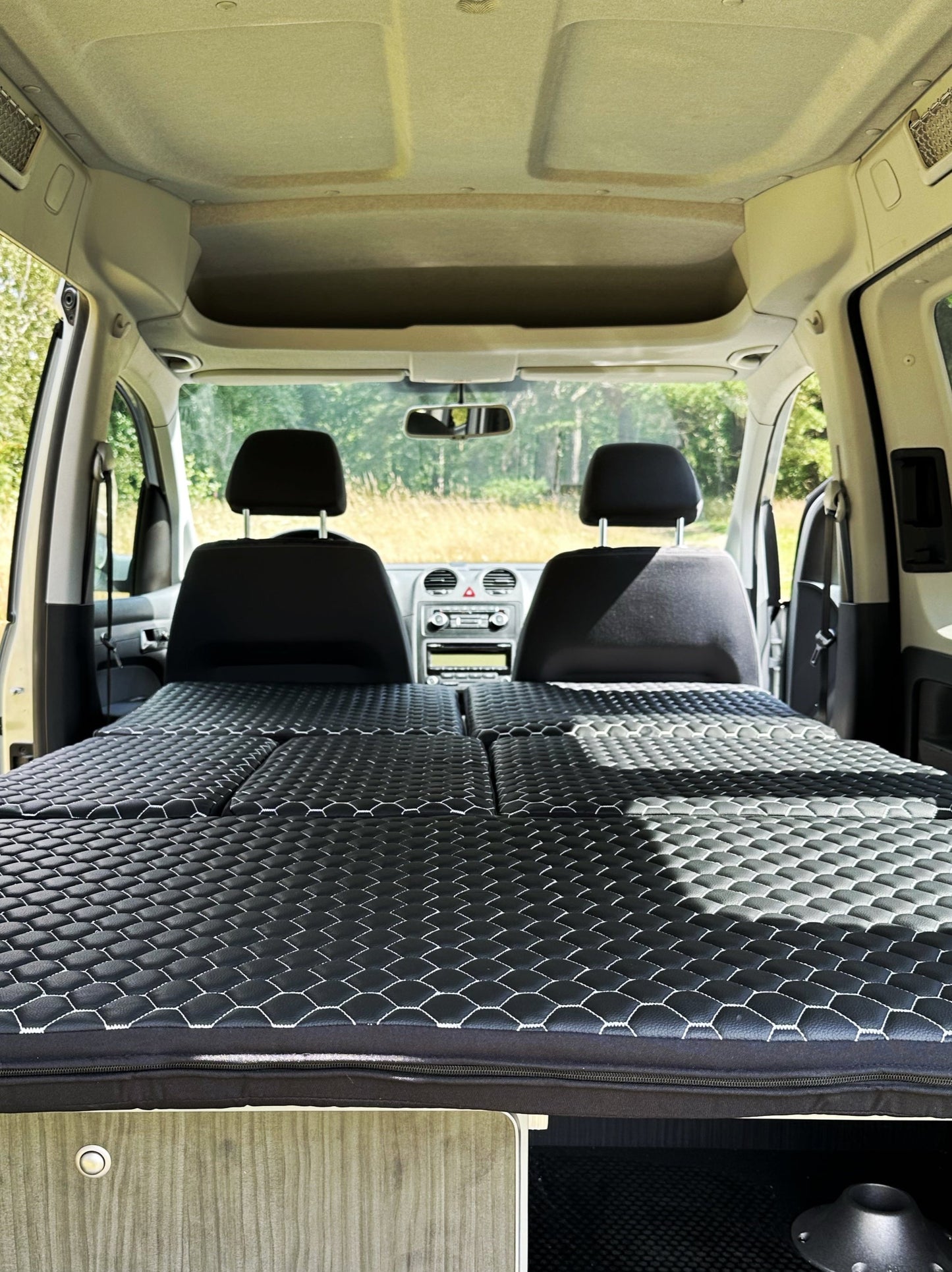 Outback Campers Volkswagon Caddy Life Mini-Husbil från 2011