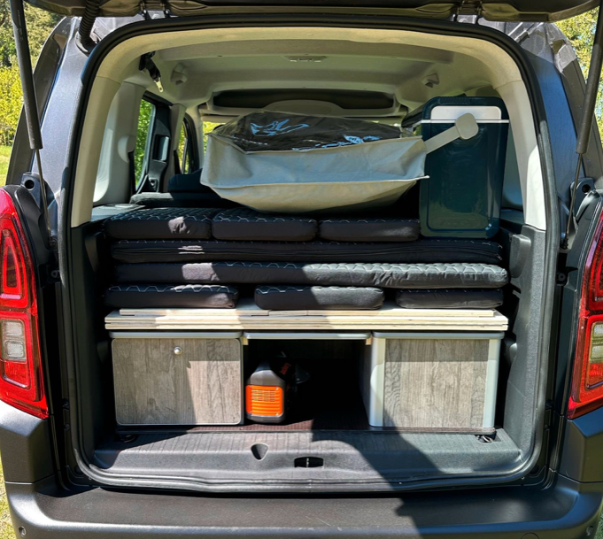Volkswagen Caddy Maxi Life 2004-2020 Outback Campers Camperbox Pioneer XL Kit