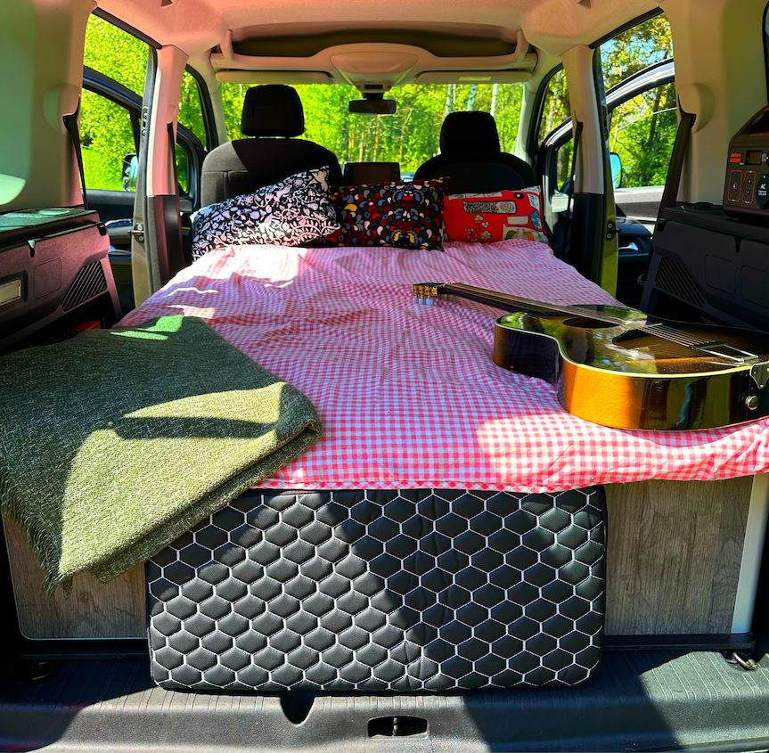 Volkswagen Caddy Maxi Life 2004-2020 Outback Campers Camperbox Pioneer XL Kit Deluxe